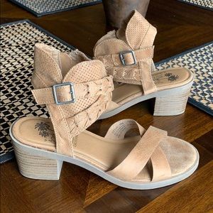 5 for $25🎈 Jellypop sandals